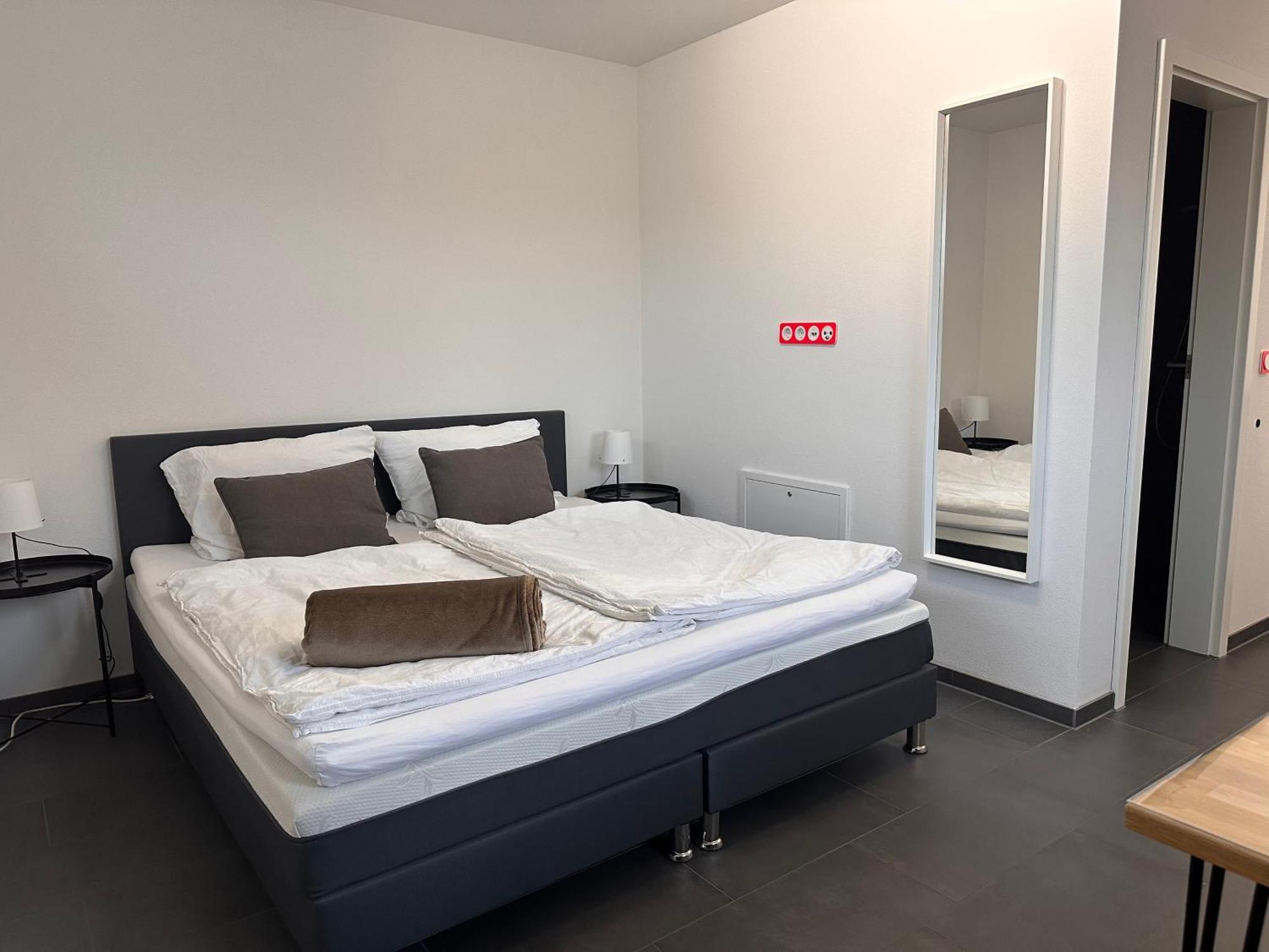 Ferienzimmer Frank, Self-Check-In Nach 21Uhr Niederalteich Экстерьер фото